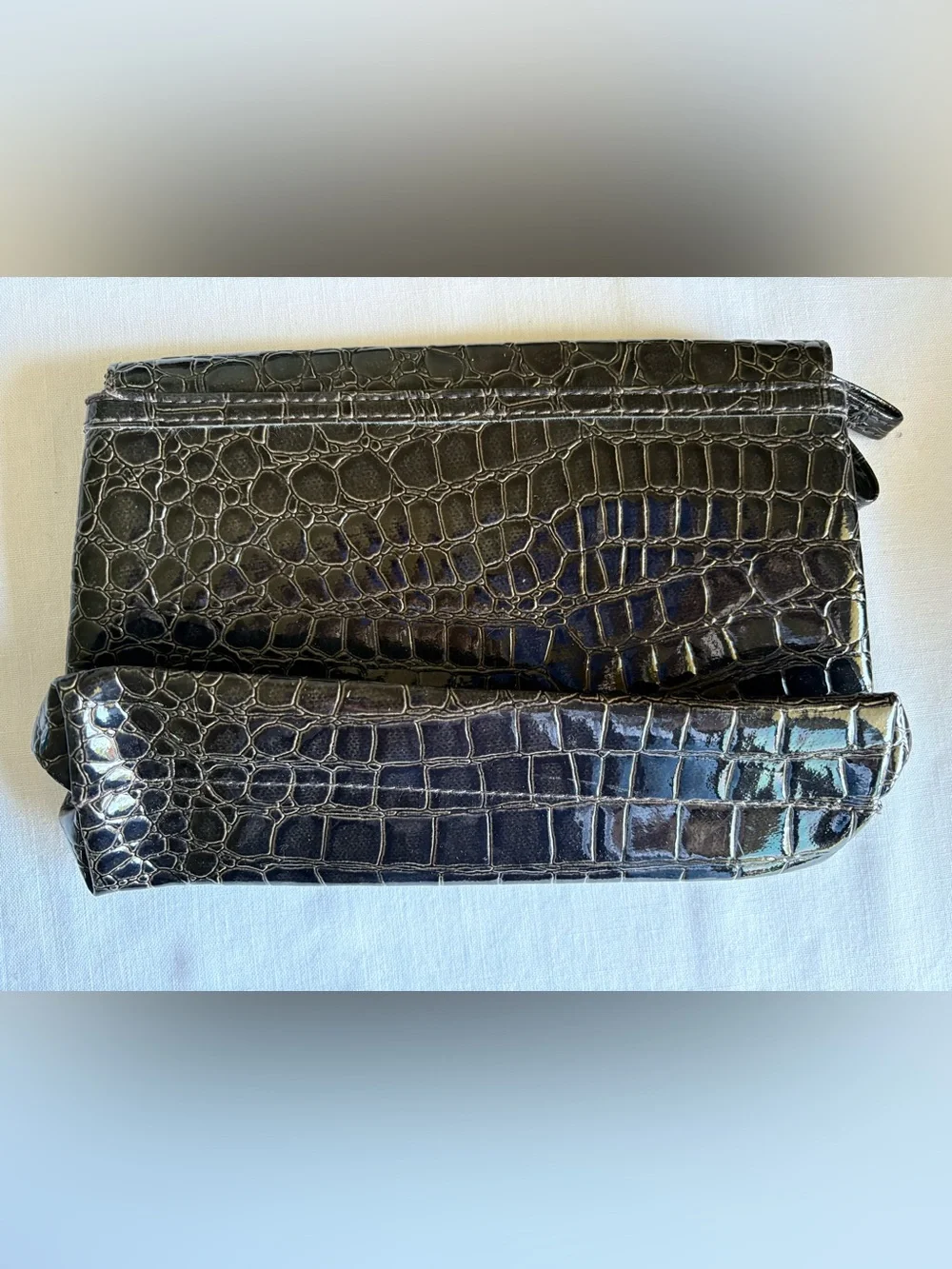 Bloomingdale’s “Bloomie’s” Small Brown Cosmetic Bag Crocodile pattern